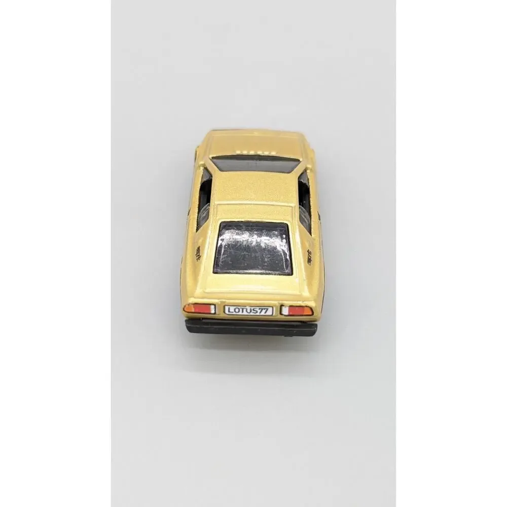 Hot Wheels Lotus Lot 2014 Esprit S1 2000 Concept & 2003 Elise 1:64 Diecast Cars